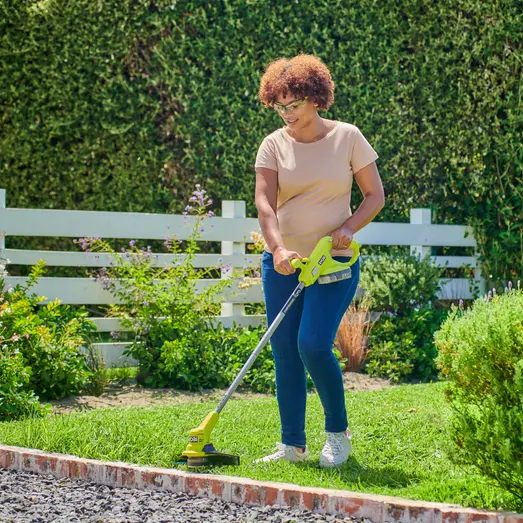 Ryobi RY18LT23A 18V ONE+ græstrimmer inkl. 1 x 2,0Ah batteri og lader