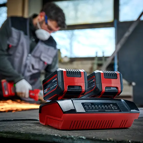 Einhell batteri og lader