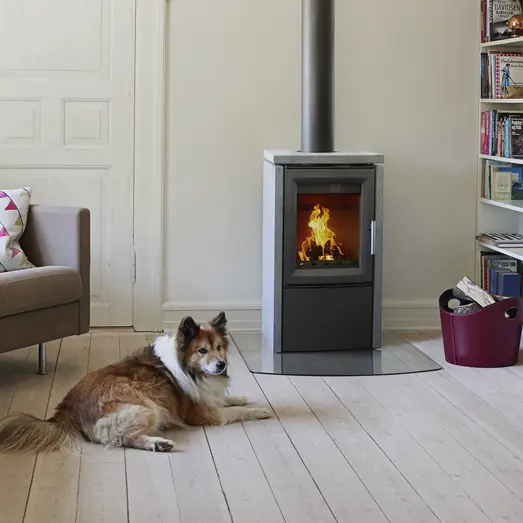 Varde Aura 3 brændeovn grå natursten