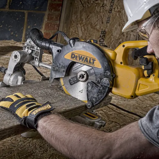 DeWALT DWS773 kap-/geringssav 1300 W Ø216 mm m/udtræk