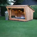 Shelter i lærketræ, 4 personer
