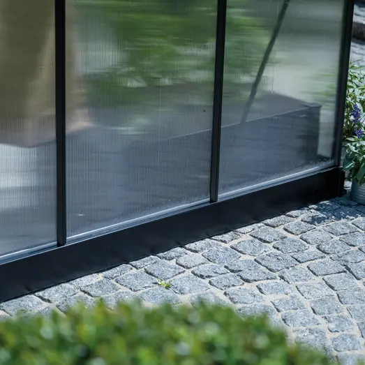 Halls ICON 6 3,7 m² sort m/4 mm polycarbonat og fundament