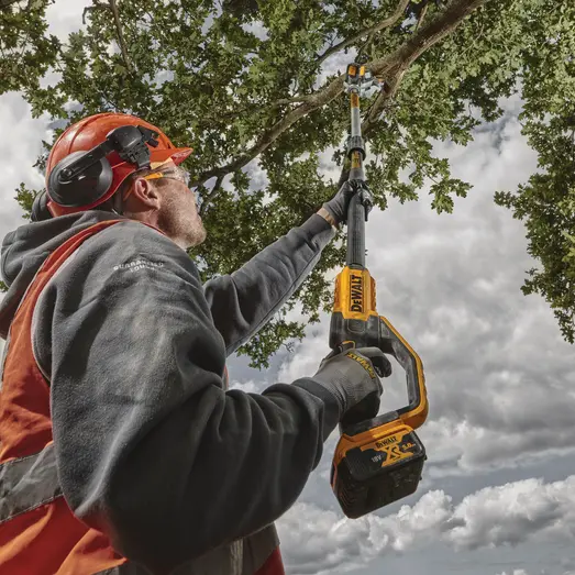 DeWALT DCMPS567N-XJ kædesav med forlængerskaft solo