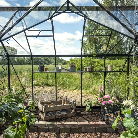 Halls ICON Gardenhouse 6 8,6 m² sort m/3 mm hærdet glas og fundament
