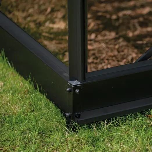 Halls ICON 6 2,5 m² sort m/3 mm hærdet glas og fundament