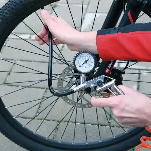 Einhell dæktrykspistol med manometer