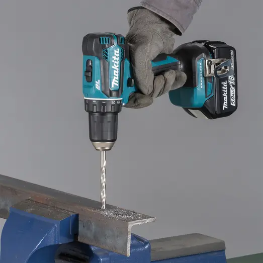 Makita DDF485RTJ-DAV 18V LXT Bore/Skruemaskine 2 x 5,0Ah