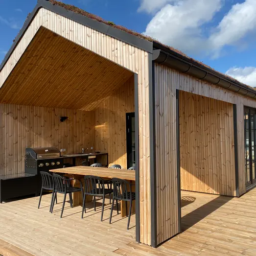 Lunawood ThermoWood TGUU beklædning børstet 21x117 mm fyr
