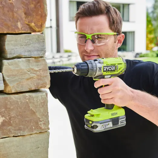 Ryobi R18PD2-220S 18V ONE+ slagboremaskine 2x2,0Ah batteri, taske og lader