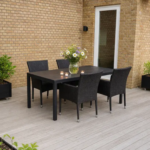 Guldborg havemøbelsæt med bord og 4 stole sort