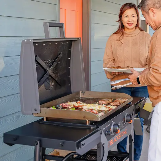 Blackstone 28" jernsmedet Griddle med låg