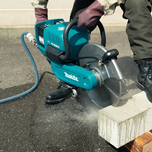 Makita CE001GZ01 kapsav 355/127 mm 2x40V XGT