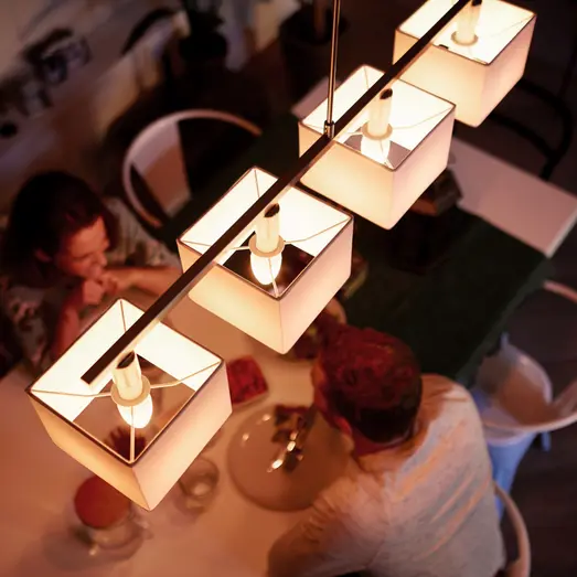 Philips Hue White and color ambiance pære E14 LED