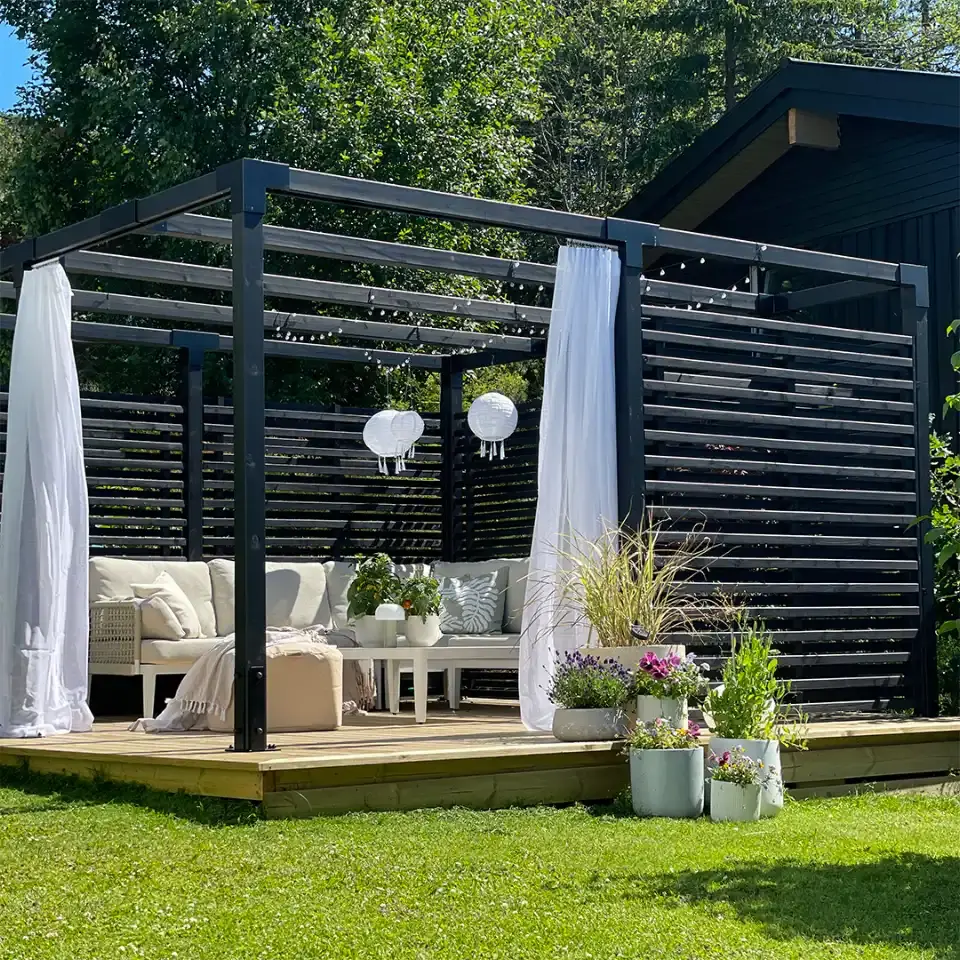 PLUS pergola