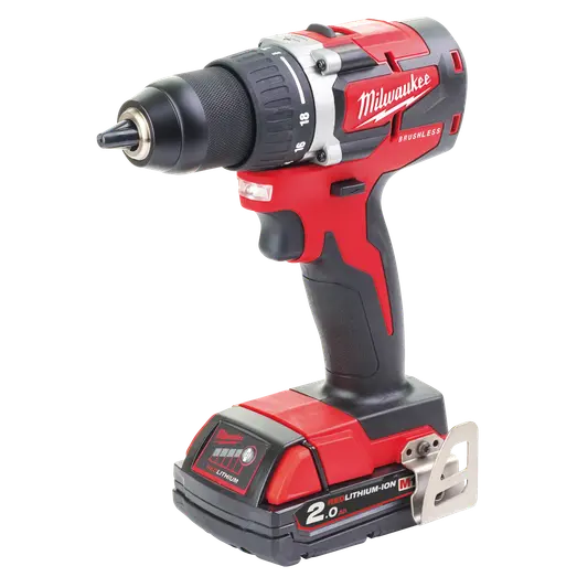 Milwaukee M18 CBLDD-202C 18V bore-/skruemaskine 2x2.0 Ah inkl. kuffert