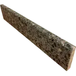 Terrazzo sokkellister caracas slebet overflade og top med fas 40x1,5x7,5 cm