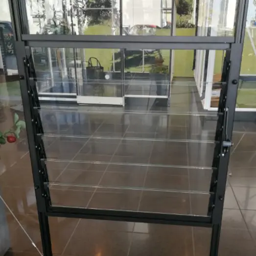 Halls jalousivindue QUBE sort inkl. hærdet glas