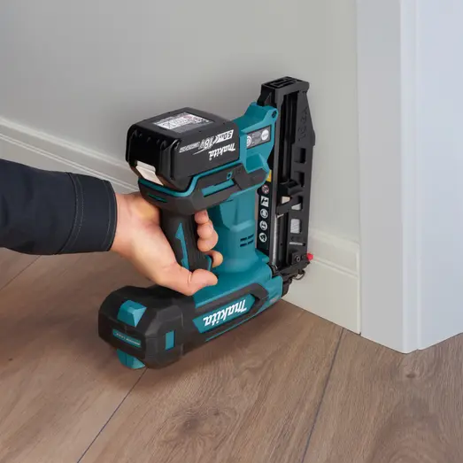 Makita DBN601ZJ 18V LXT® dykkerpistol solo