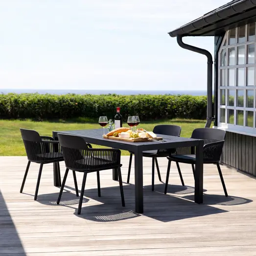Guldborg/Søby havemøbelsæt med bord og 4 stole sort