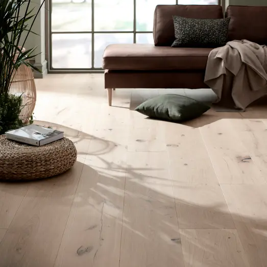 Wallmann Herregårdsplank parketgulv i eg, børstet invisible matlak