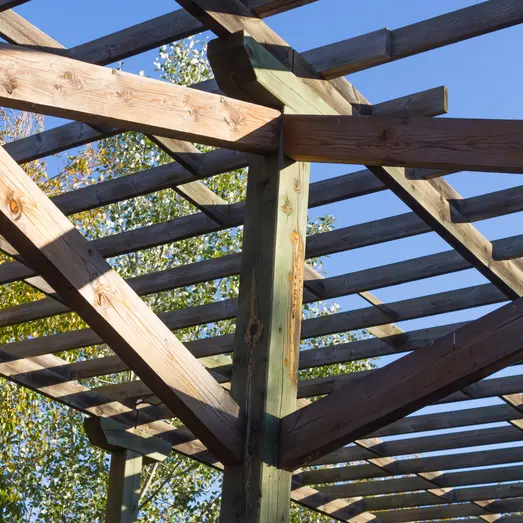 Tømmer høvlede stolper trykimprægneret 70x70 mm