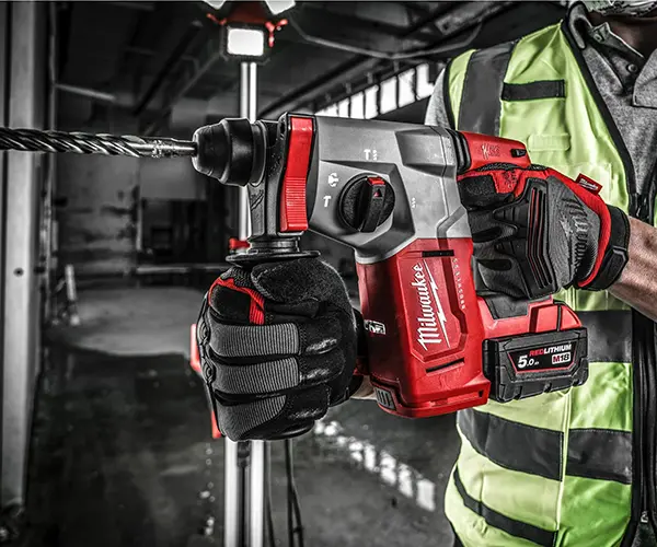 Milwaukee M18