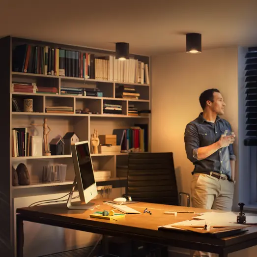 Philips hue spotlys pillar GU10 sort