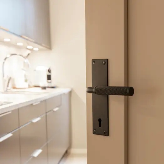 Habo dørgreb inkl. langskilt Lexington sort