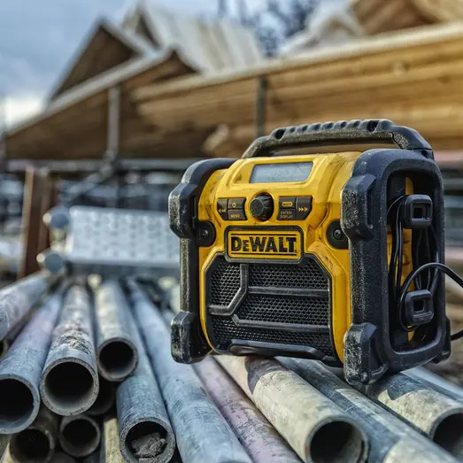 DeWALT  DCR020 kompakt multivolt DAB, FM/AM-radio