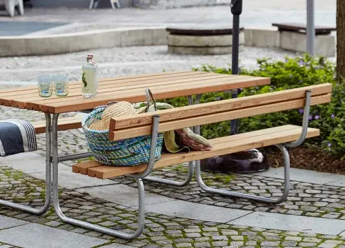 Lækker Classic bord- og bænkesæt fra PLUS