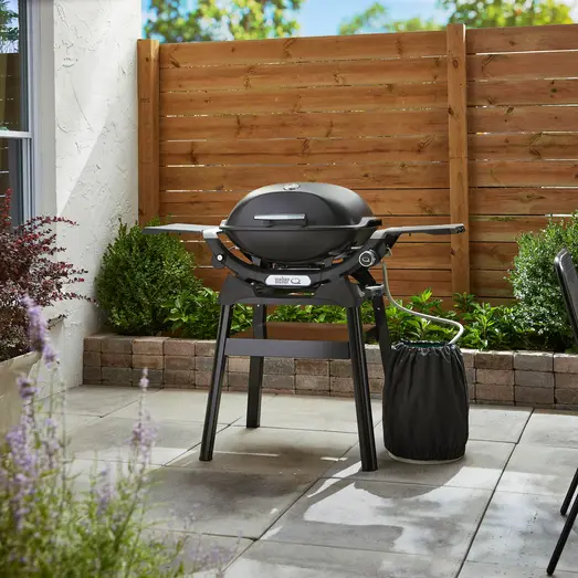 Weber Premium Q2200N gasgrill med stander