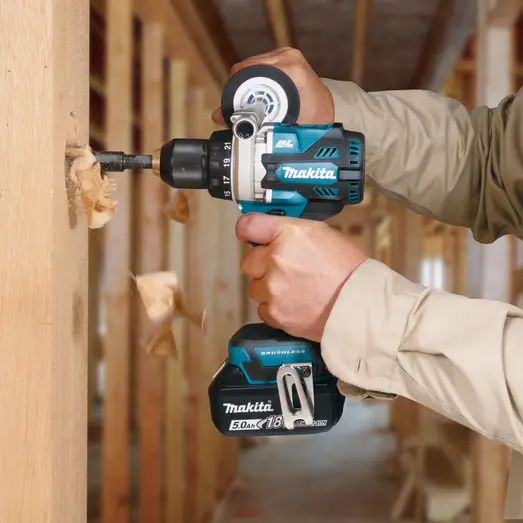 Makita DHP486RTR-DAV slagboremaskine 18V inkl. 2x5,0 Ah batteri og lader