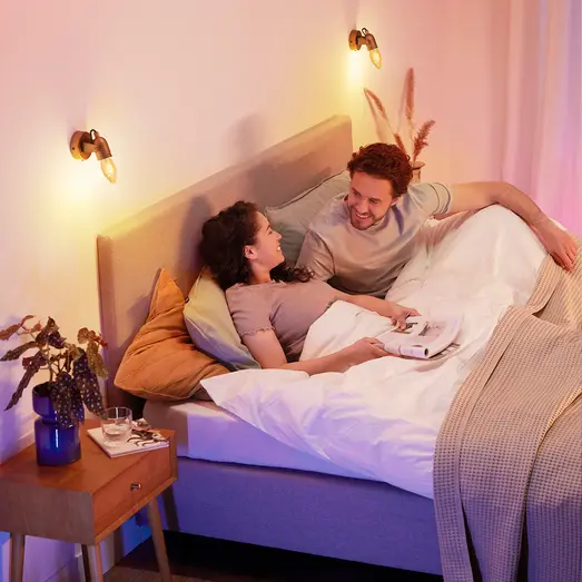 Philips LED 835 kertepære 15W 1800K E14