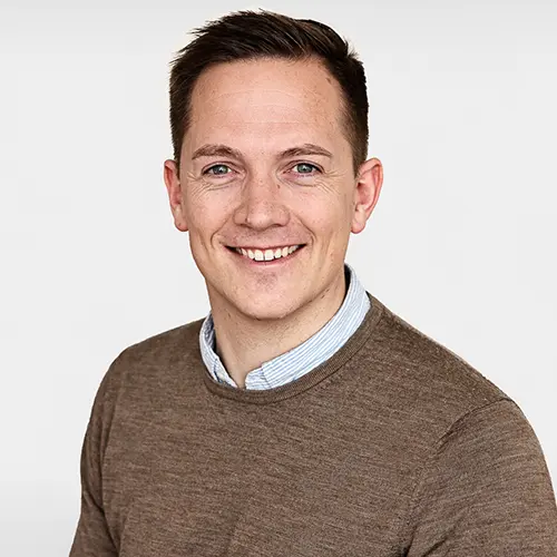 Simon Lindblad-Madsen, PR og Kommunikationschef