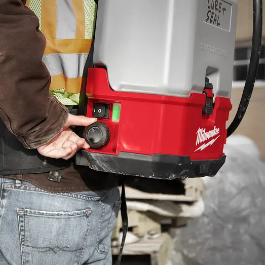 Milwaukee M18 BPFP-CCST Switch Tank™ sprøjtebeholder 15 L til beton - solo